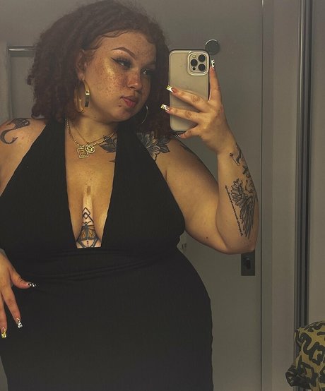 AHintOfRed star perfect image