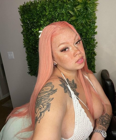 AHintOfRed pornographic actress img