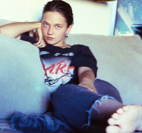 Cailee Spaeny model pretty pictures