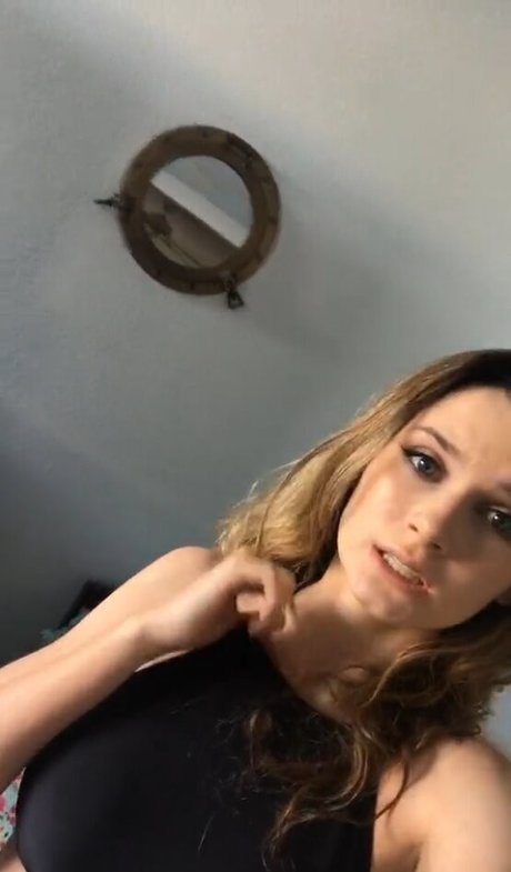 izassassin naked pornstar photos