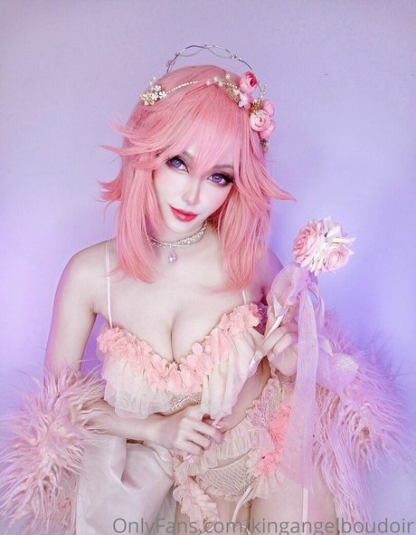 King Angel star high quality pics