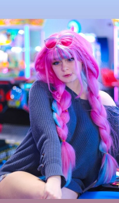 Realfrogg star porn image