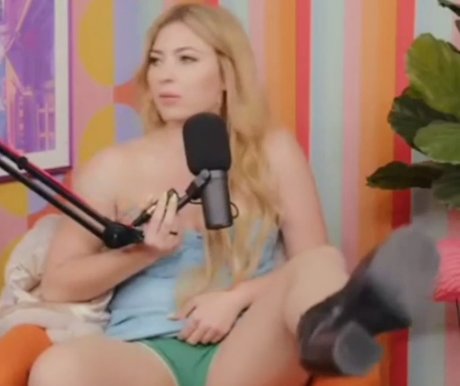 Annie Lederman pretty actress photo