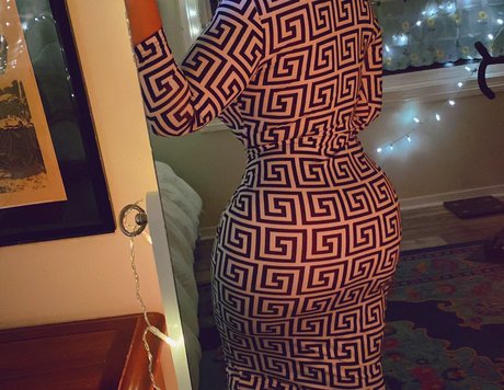 Anna Slatz art model img