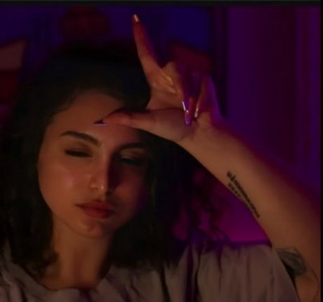 Anna Slatz hot pornstar pictures