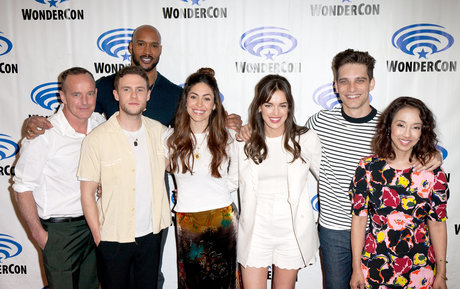 Elizabeth Henstridge xxx star image