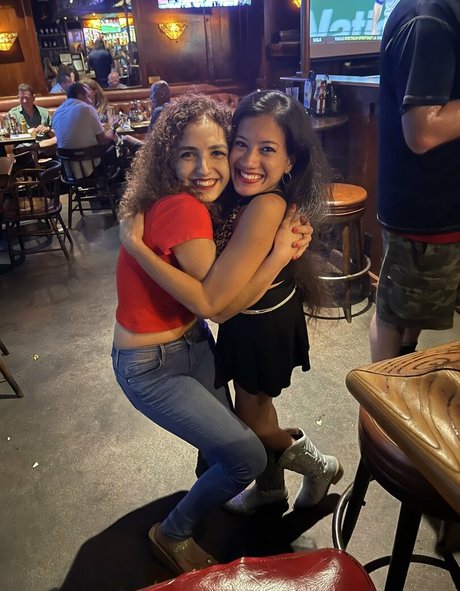 Nina Infinity pretty model picture