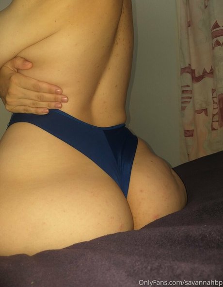 savannahbp naked actress pic