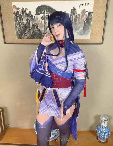 junelovejoy hot actress picture