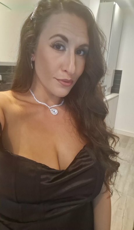 KittyKat6969xx erotic pornstar pics