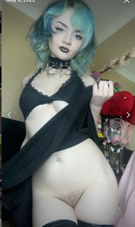 shortemogf model nudes picture