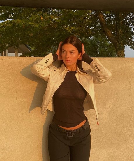 Beatrice Barichella star erotic pic