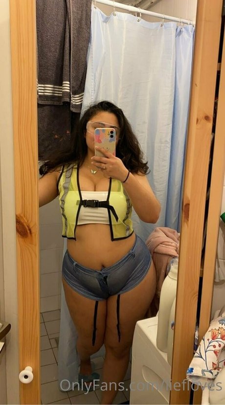 Liefloves pornstar nude img