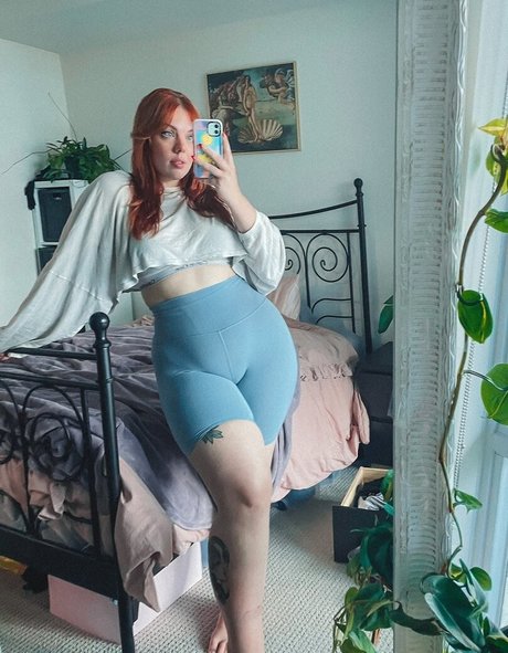 Victoriashaz sexy model img