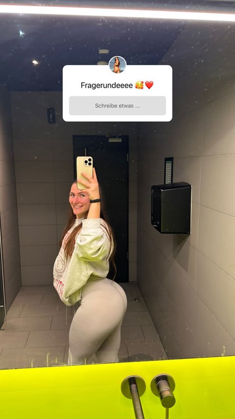 Leonie Kommoss star free galleries