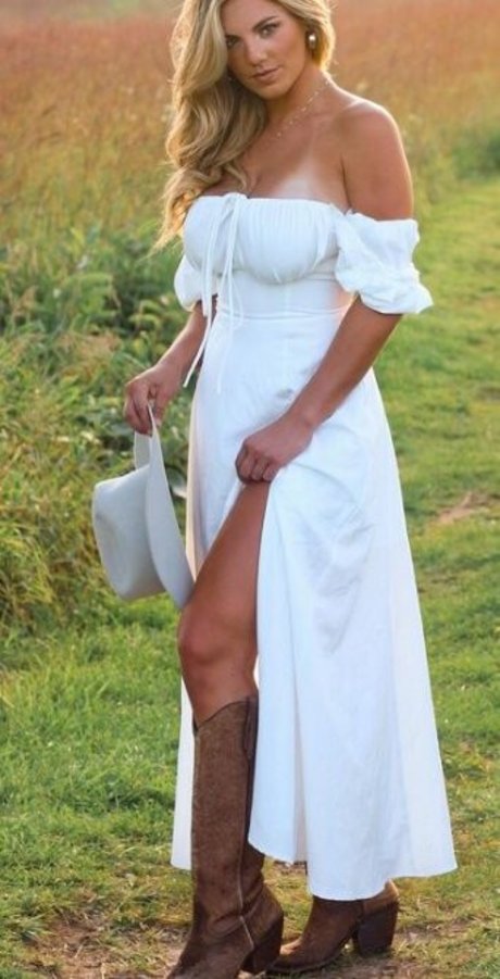 Annie Agar perfect actress image