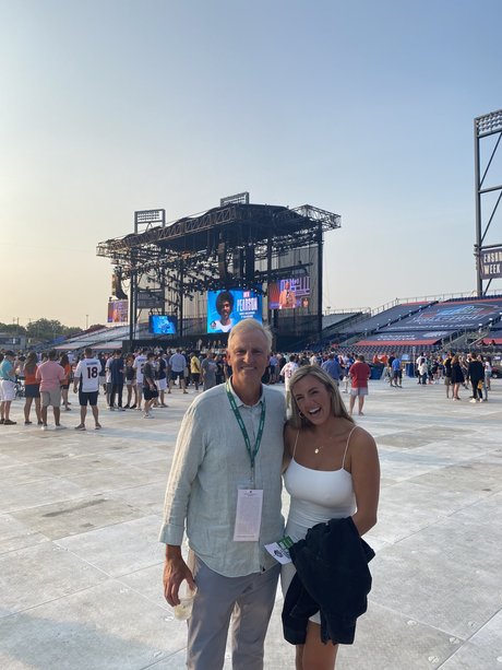 Annie Agar model hot image