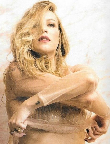 Luana Piovani erotic pornstar images