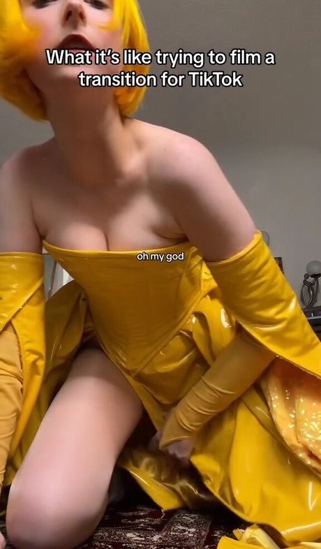 Tessa Violet pornographic actress photo
