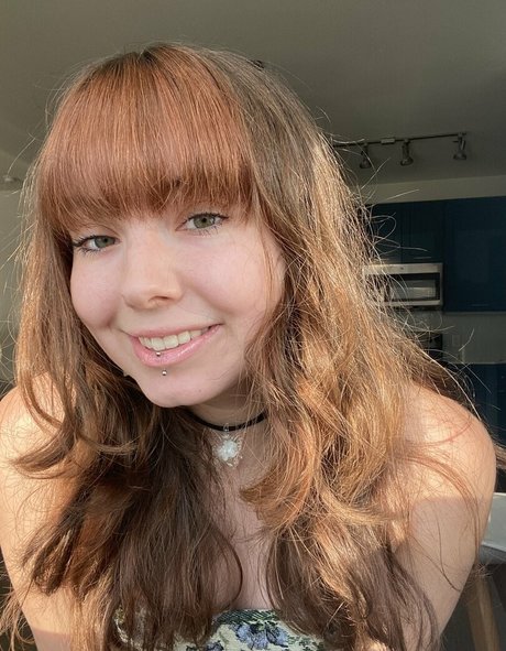 CruelRice star sexy pic