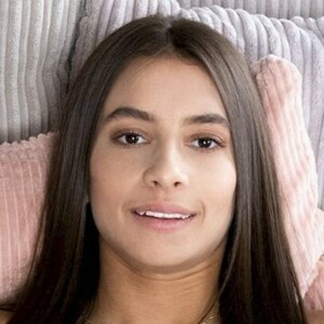 Vanessa Alessia adult actress pictures