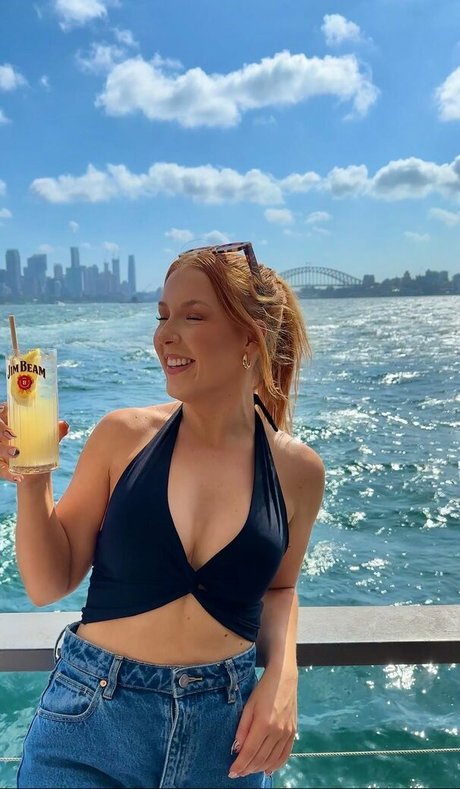 Tannar Eacott model sex photo