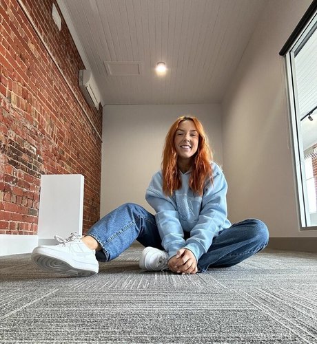 Tannar Eacott star naked photo