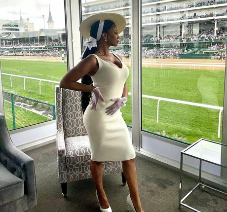 Taylor Rooks pretty star galleries