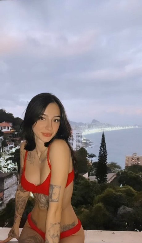 Caputile erotic actress gallery