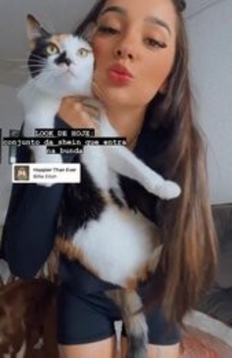 Caputile pornstar erotic photos