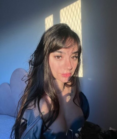 Caputile pornstar pics