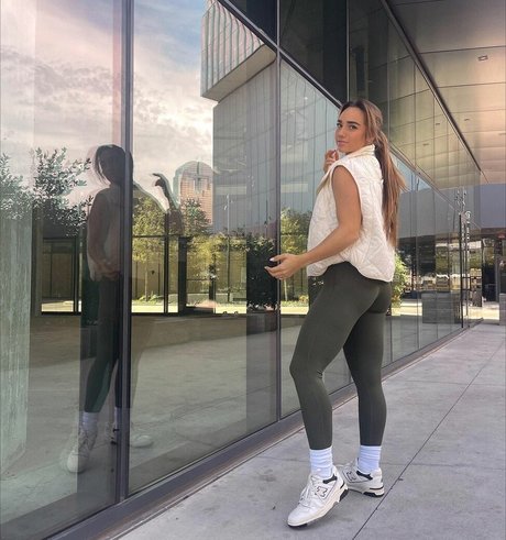 Kylie Holbeck high quality star image