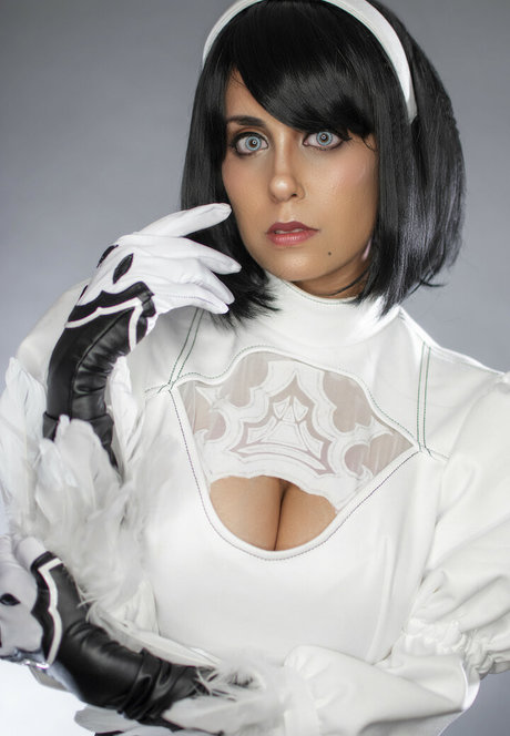 Khainsaw hot model pic