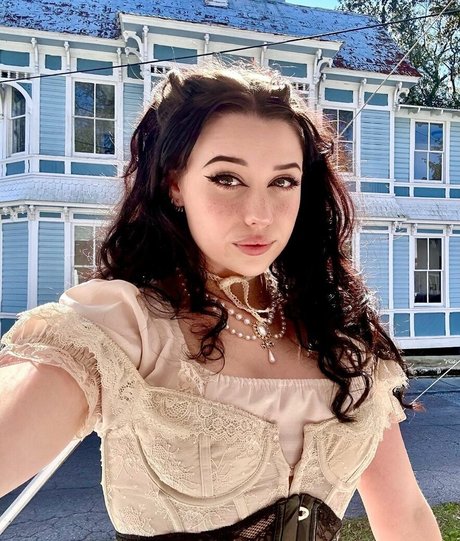 LivBev pornstar nudes archive