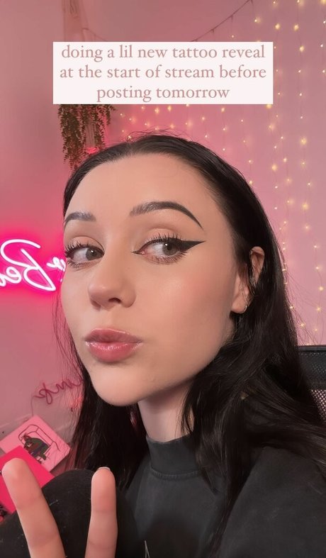 LivBev sexy star pictures