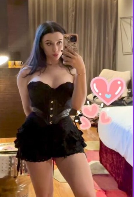 LivBev pornographic model archive