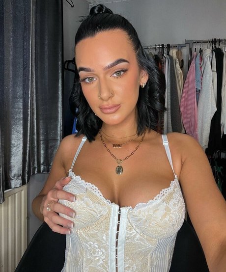 Louise Reid model naked galleries