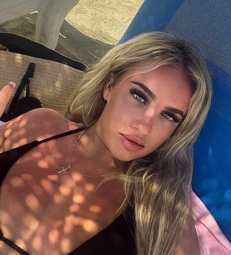 LAURA GOLD sex star archive