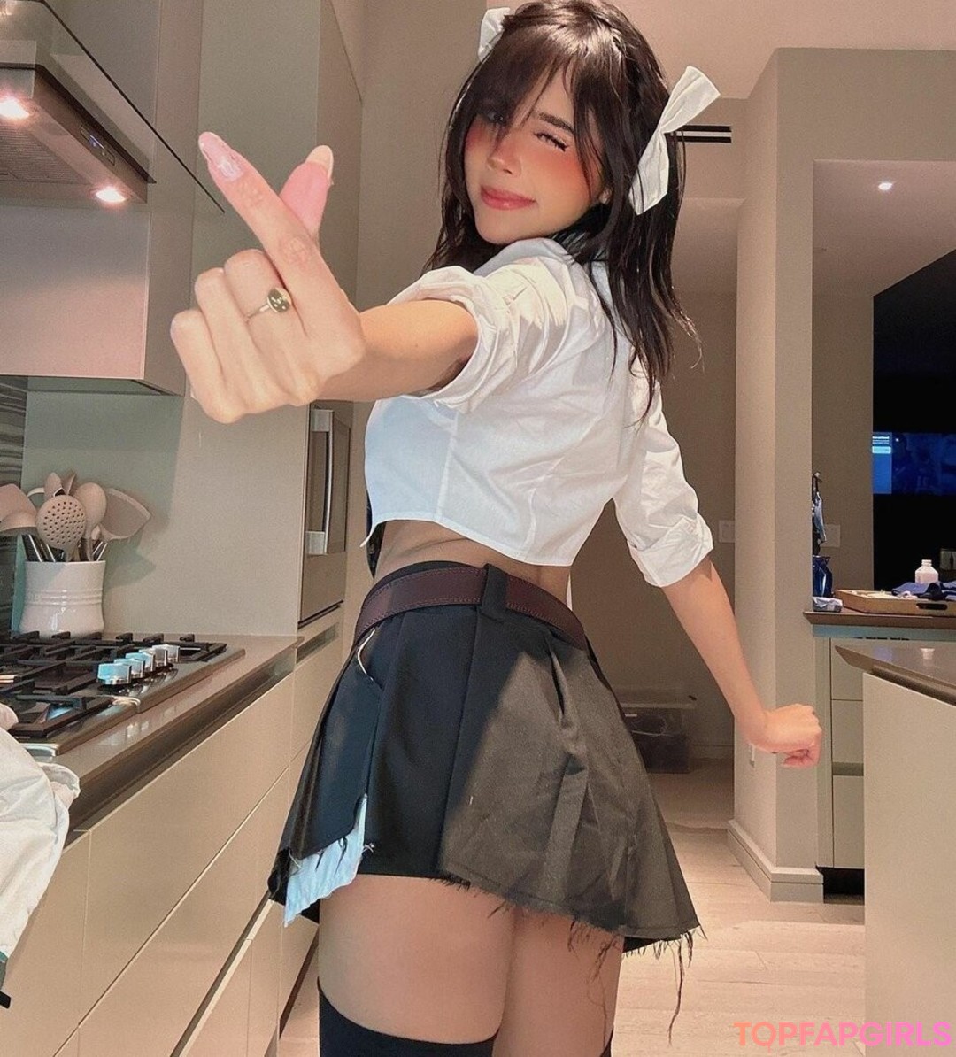 Neeko high quality actress picture