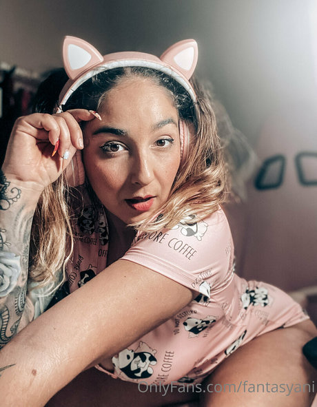 fantasyani model nude galleries