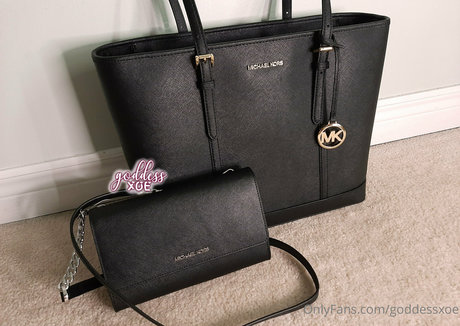 goddessxoe nude model photo