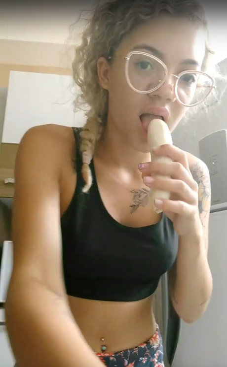 Yasmin Alves pornstar erotic photos