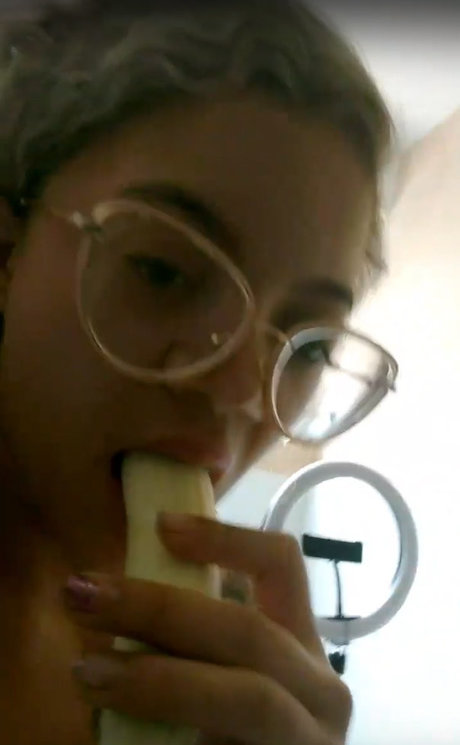 Yasmin Alves star perfect img