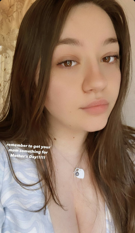 Bananabrea porn star photo