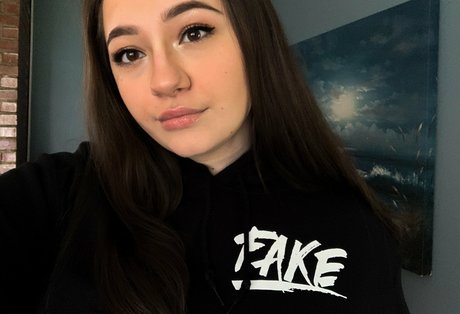 Bananabrea model pretty photos