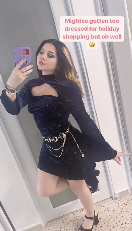 natylikespizza pretty pornstar photo