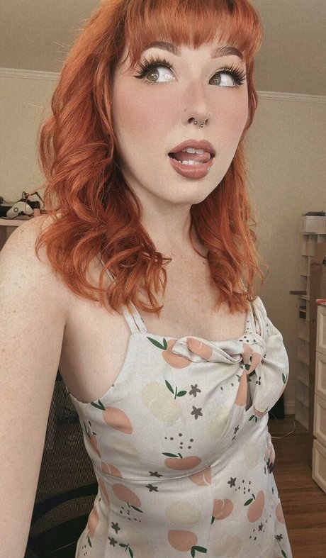 NotSaige nude model pictures