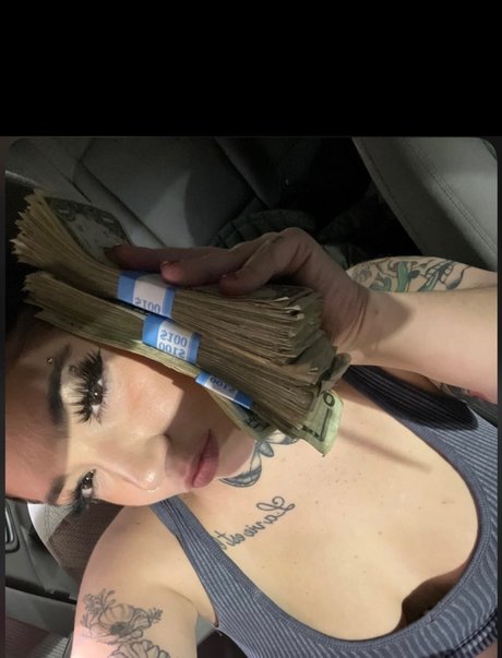 liv_ pretty pornstar photo