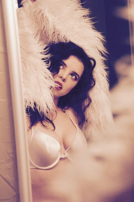 Booty Queen_ star nice pics