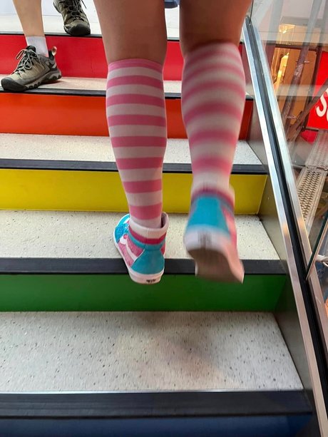 Oakley Jade sexy star photos